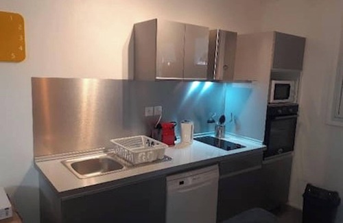 Sainte-Anne Apartment | Homerez - Cosy Apartment in Sainte-Anne - 35 m² with Terrace.