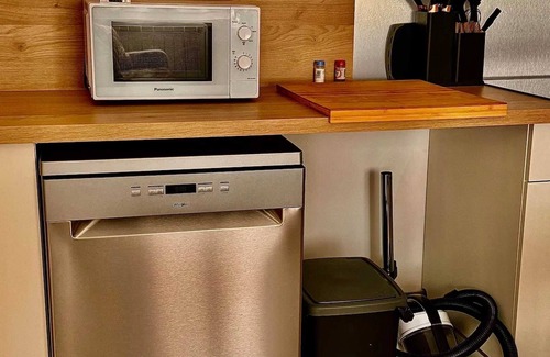 La Madeleine Apartment | Homerez - Cozy apartment in Orléans