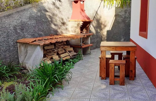 Camacha House | Homerez - Exceptional house with terrace