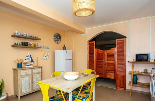 Le Marin Apartment | Homerez - Flat Le Marin, private garden.