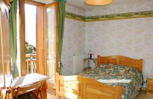 Villar-Saint-Pancrace House | Homerez - House 1 km away from the slopes for 15 ppl. at Villar-Saint-Pancrace