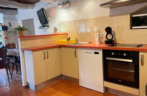 La Roche-sur-le-Buis House | Homerez - House for 6 ppl. with shared pool and terrace at La Roche-sur-le-Buis