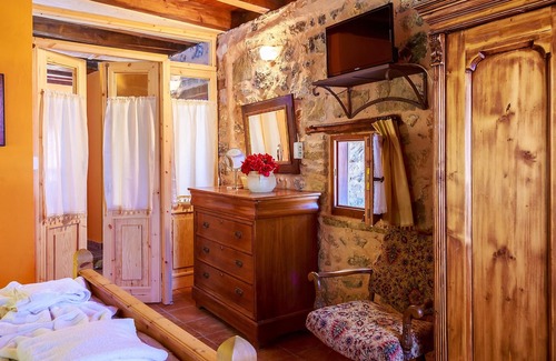Anatoli House | Homerez - House 12 km away from the beach for 9 ppl. with jacuzzi at Anatoli