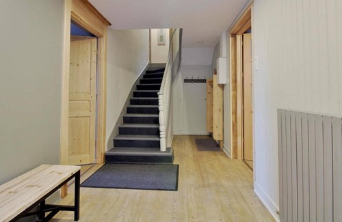 Cauterets House | Homerez - House 2 km away from the slopes for 10 ppl. with garden at Cauterets