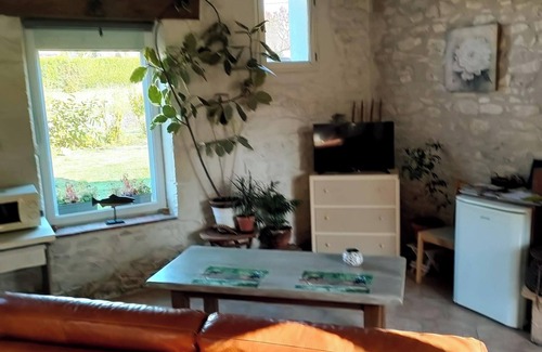 Noyers-sur-Cher House | Homerez - House in Noyers-sur-Cher