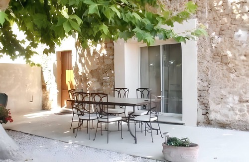 Aubignan House | Homerez - House in Aubignan, shared pool