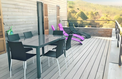 Santa Giulia House | Homerez - House in Bonifacio, mountain view