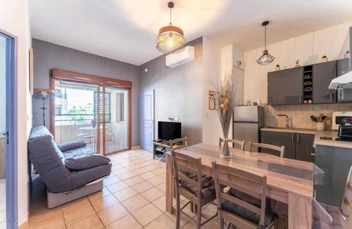 Uzes Apartment | Homerez - House in Uzès, shared pool