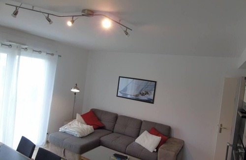 Saint-Malo House | Homerez - House St-Malo, garden