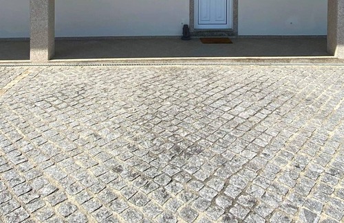 Vila Verde Villa | Homerez - Large villa for 9 pers. with pool and garden in São Miguel do Prado