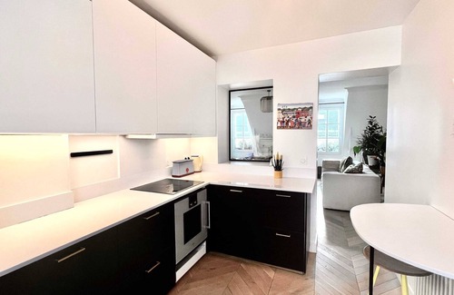 L'Europe Apartment | Homerez - Modern Apt in Paris, near Monceau