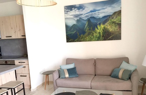 Carosse Apartment | Homerez - Nice appartement 2 km away from the beach for 4 ppl. at Saint-Paul