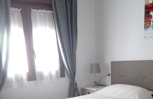 Antequera Apartment | Homerez - Nice appartement for 6 ppl. with terrace and balcony at Antequera