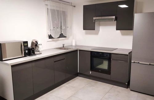 Saintry-sur-Seine Apartment | Homerez - Nice appartement for 4 ppl. with terrace at Saintry-sur-Seine