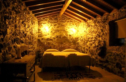 Molares House | Homerez - Nice house for 2 ppl. with shared pool at Molares