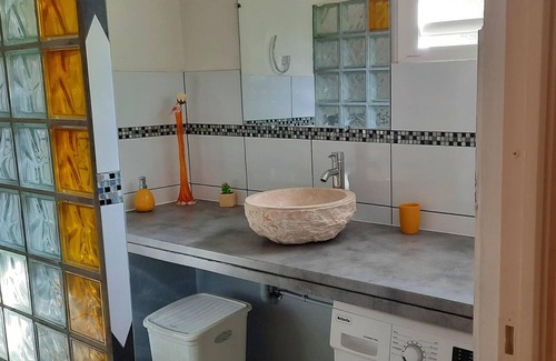 Petit-Canal Villa | Homerez - Nice villa 5 km away from the beach for 4 ppl. with spa at Petit-Canal