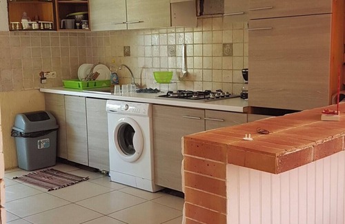 Grand Fond House | Homerez - Cosy house in Saint-Gilles with garden