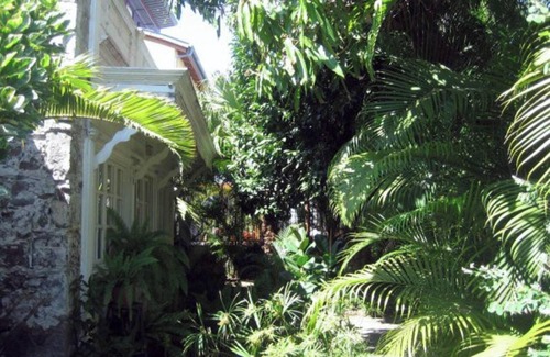 St Gilles-les-Bains House | Homerez - House Saint-Gilles les Bains