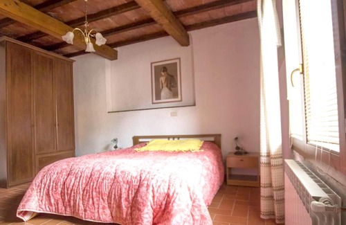 Massa Marittima Apartment | Homerez - Spacious apartement for 8 ppl. with shared pool at Massa Marittima