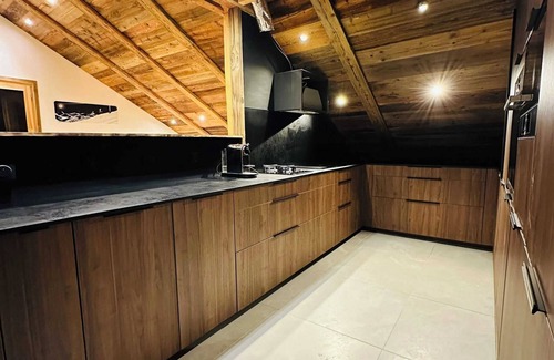 Passy Apartment | Homerez - Spacious Apt in Passy