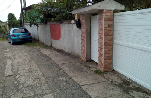Circuit 1C1 House | Homerez - Spacious House in Petit Bourg, 90 m²