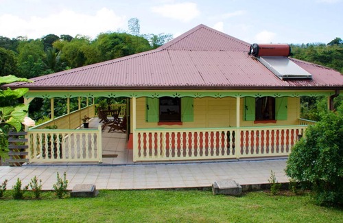 Gros-Morne House | Homerez - Spacious house for 4 ppl. with terrace at Gros-Morne