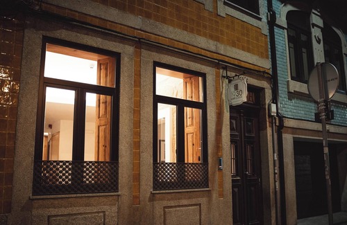 Paranhos House | Homerez - Spacious House in Porto for 14 guests + Garden