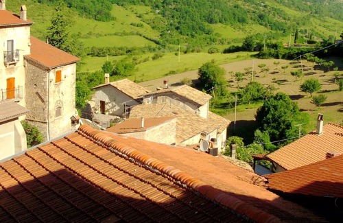 Bisegna House | Homerez - Spacious house 17 km away from the slopes for 6 ppl. at San Sebastiano
