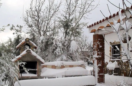 Pozo Alcon Villa | Homerez - Spacious villa for 6 ppl. with swimming-pool and terrace at Pozo Alcón