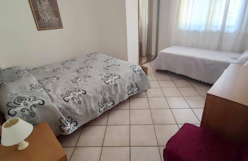 Floridia Villa | Homerez - Spacious villa for 6 ppl. with swimming-pool and garden at Floridia