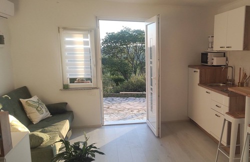 Ripenda Verbanci Apartment | Homerez - Studio in Ripenda Verbanci