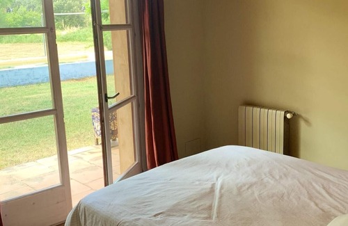 Camallera Villa | Homerez - Villa for 10 ppl. with swimming-pool, garden and terrace at Camallera