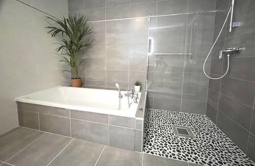 Bargemon Villa | Homerez - Villa for 12 ppl. with swimming-pool, garden and terrace at Bargemon