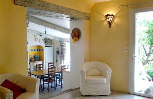 Saint-Michel-l'Observatoire Villa | Homerez - Villa for 4 ppl. with swimming-pool, garden and terrace at Dauphin