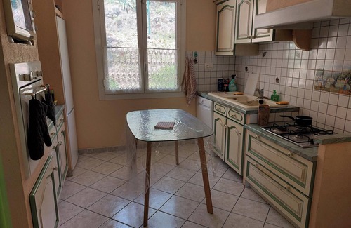 Saint-Nazaire Villa | Homerez - Villa in Saint-Nazaire