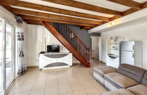Saint-Benoit Villa | Homerez - Villa in Saint-Benoît