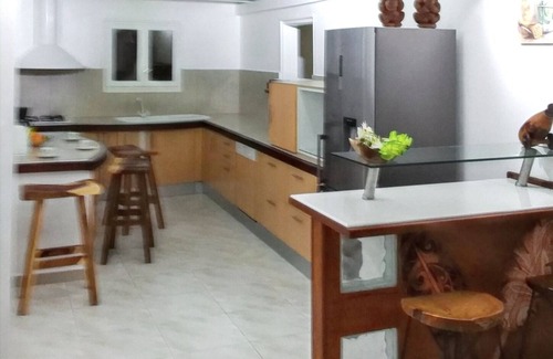 Douville Villa | Homerez - Villa in Sainte-Anne + Jacuzzi