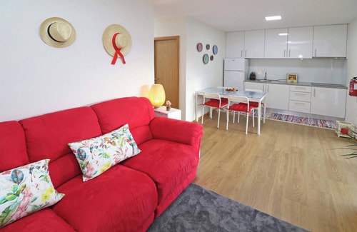 Barcelos House | Homerez - Welcoming House in Medros, Terrace, and Garden