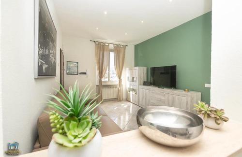 Sestri Ponente Apartment | Homes in Genoa - Young Apartment