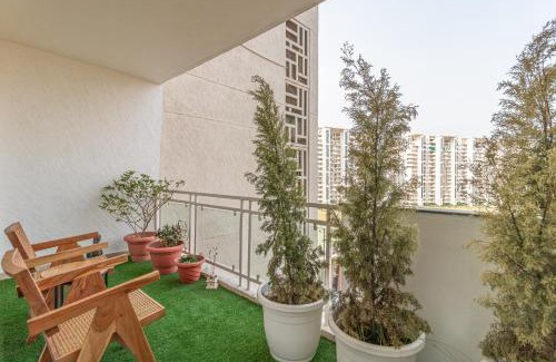 Chandigarh Apartment | Homestay 3 Bhk Apartment with balcony Near Chandigarh Airport IT city Mohali