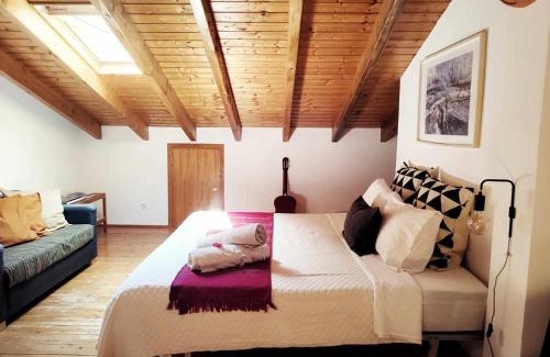 Aljezur House | Homestay Attic Private Bedroom