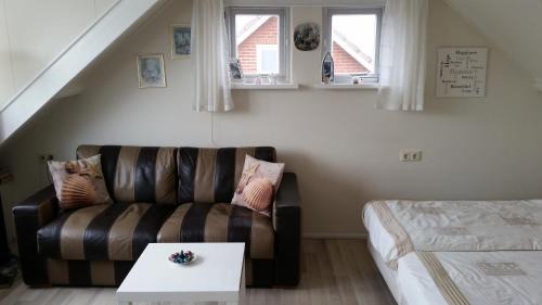 Den Burg House | Homestay Texel