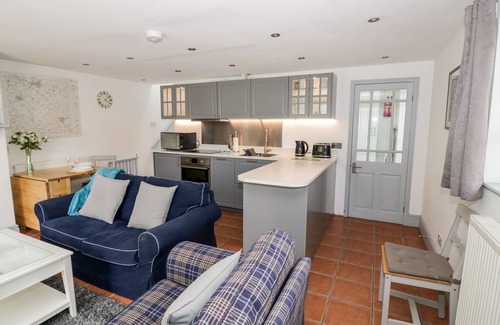 Halford Cottage | HOMESTEAD COTTAGE, with a garden in Halford