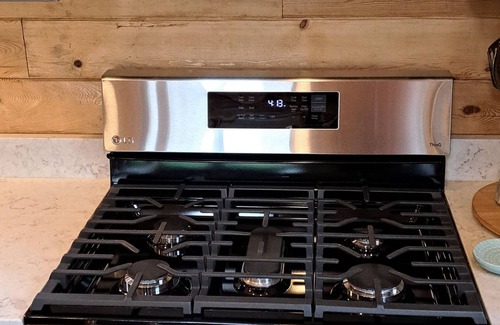 Antigonish County House | Homesteader Lodge - Lochaber Lake Lodges