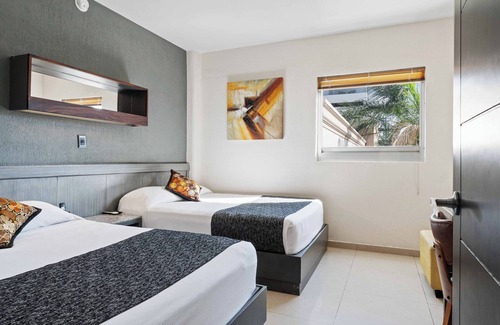 Tres Rios Hotel | Homesuites Zaragoza