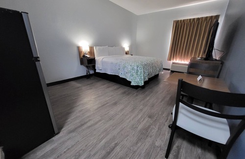 Prattville Hotel | HomeTowne Studios by Red Roof Prattville