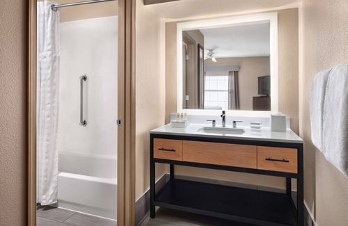 Linthicum Heights Hotel | Homewood Suites by Hilton Baltimore-BWI Airport