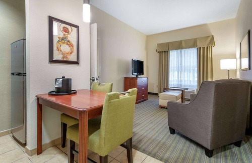 Daytona Beach Hotel | Homewood Suites by Hilton Daytona Beach Speedway-Airport