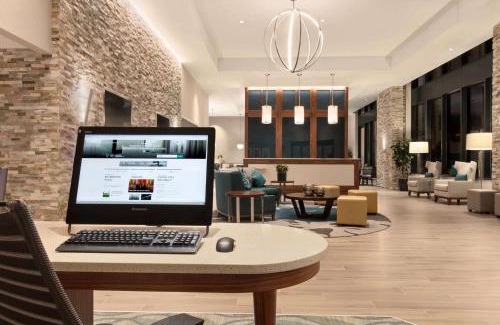 Mount Vernon Square Hotel | Homewood Suites by Hilton Washington DC Convention Center