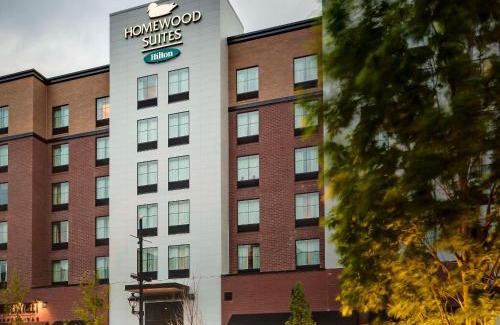Iowa River Landing Hotel | Homewood Suites by Hilton Coralville - Iowa River Landing